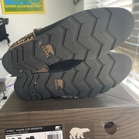 Sorel Major Low Premium Black & Cheetah Suede Ankle Boots/Booties - Picture 6 of 6